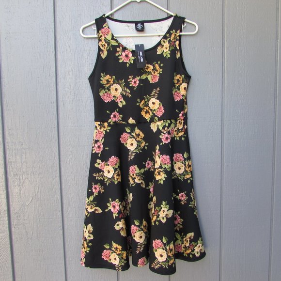 🌻🌱Agnes & Dora Fisher Dress! NWT!🌻🌱 - Picture 1 of 8